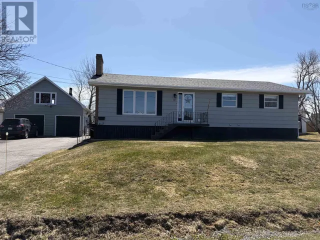 11 Luke Street, Glace Bay, Nova Scotia B1A1N7