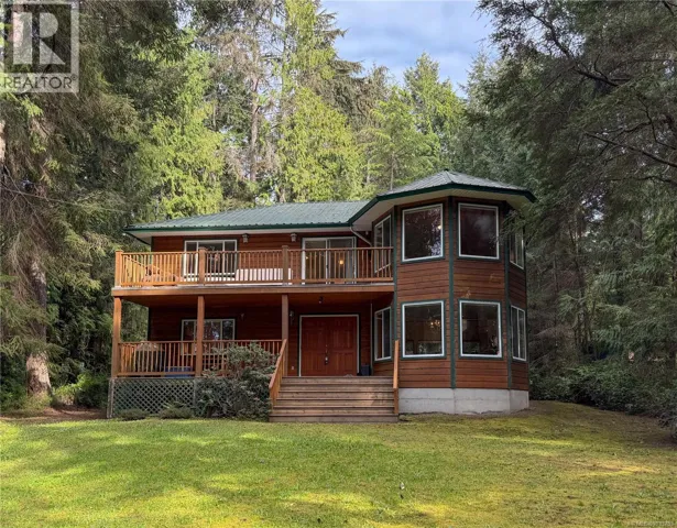 190 Grayston Rd, Gabriola Island, British Columbia V0R1X1
