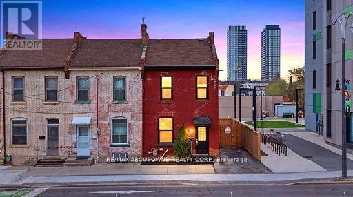 116 BAY STREET N, Hamilton (Central), Ontario L8R2P4