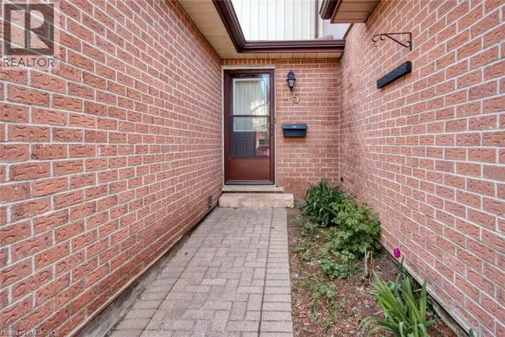 25 VALLEYVIEW Road Unit# 15, Kitchener, Ontario N2E1L5
