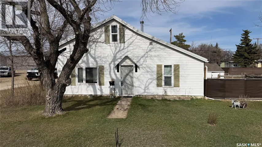 1010 Railway AVENUE, Elbow, Saskatchewan S0H1J0