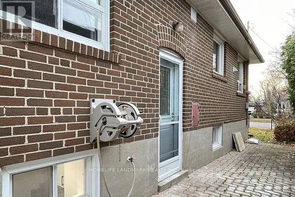 LOWER - 236 COLBORNE AVENUE, Richmond Hill (Harding), Ontario L4C2K5