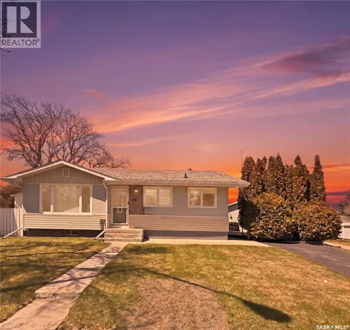 300 Ash PLACE, Swift Current, Saskatchewan S9H3E4