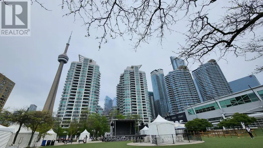 2702 - 228 QUEENS QUAY W, Toronto (Waterfront Communities), Ontario M5J2X1