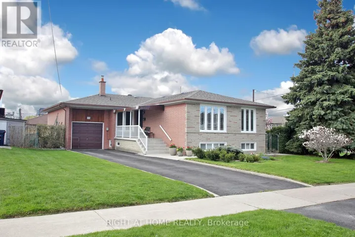 25 SPARROW AVENUE, Toronto (Yorkdale-Glen Park), Ontario M6A1L5