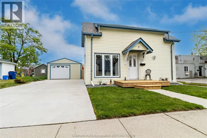 9 Woods STREET, Chatham, Ontario N7L3P9