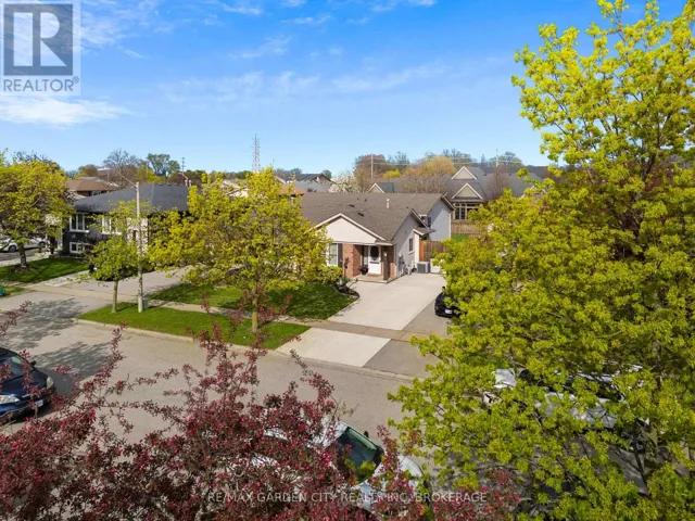 28 FOX TRAIL DRIVE, St. Catharines (Rykert/Vansickle), Ontario L2S3T7