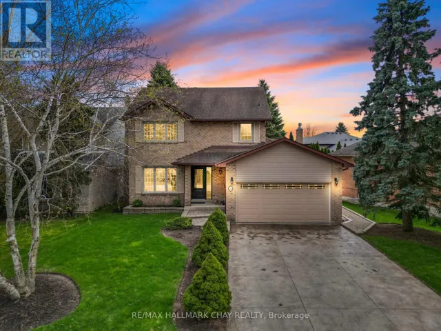 22 GIFFIN ROAD, Hamilton (Dundas), Ontario L9H6S5