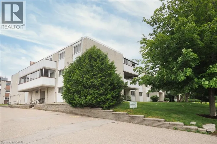 6 WALTON Avenue Unit# 206, Kitchener, Ontario N2C2B5