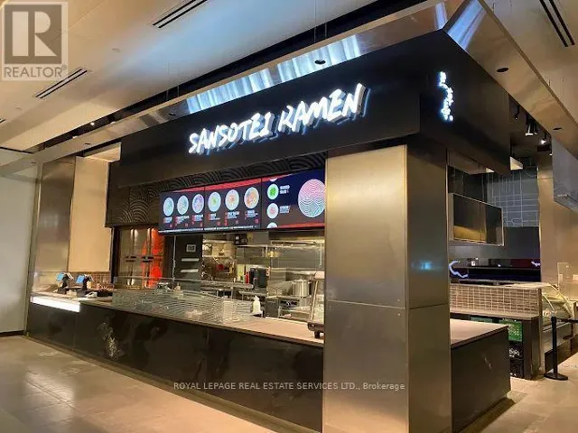 CRU F17 - 220 YONGE STREET, Toronto (Bay Street Corridor), Ontario M5B2H1