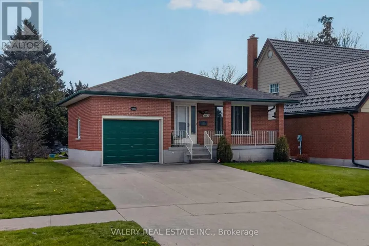 2063 OLD MILL ROAD, Kitchener, Ontario N2P1E4