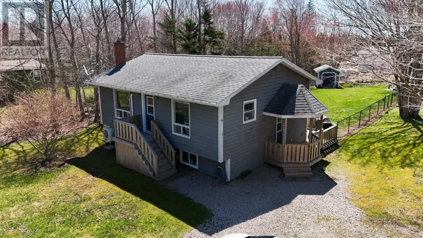 202 Saunders Road, Deerfield, Nova Scotia B5A5N6