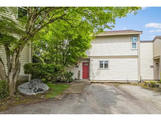 6294 GREENSIDE DRIVE, Surrey, British Columbia V3S5M8