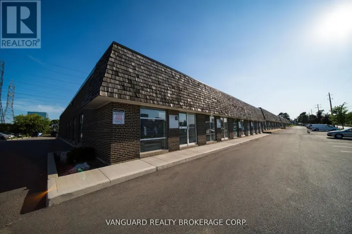 19 - 45 BRISBANE ROAD, Toronto (York University Heights), Ontario M3J2K1