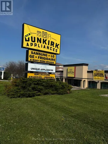 900 CHAMPLAIN AVENUE, Oshawa (Vanier), Ontario L1J7A6