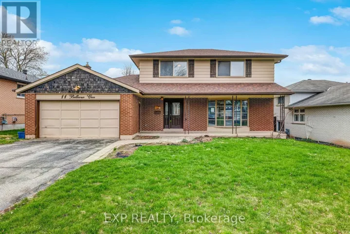 11 BELLEVUE CRESCENT, Barrie (City Centre), Ontario L4M2S9