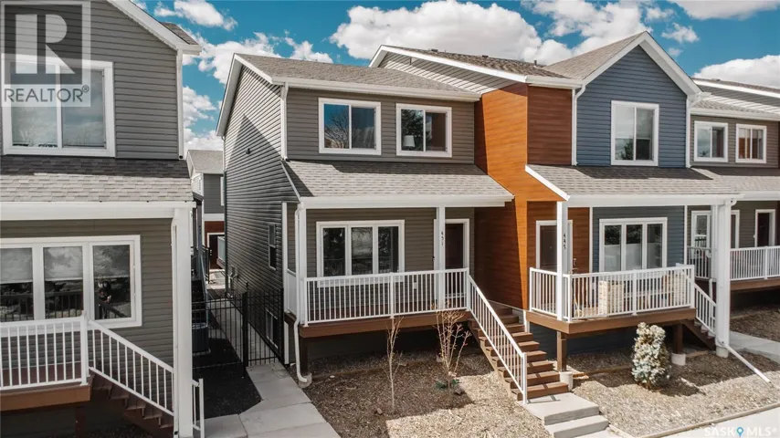 451 L AVENUE S, Saskatoon, Saskatchewan S7M5Y6