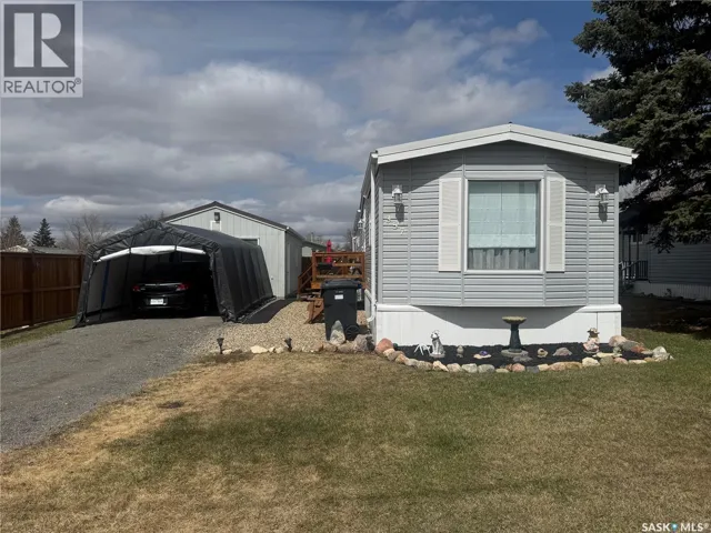 357 10th AVENUE SE, Weyburn, Saskatchewan S4H3L8