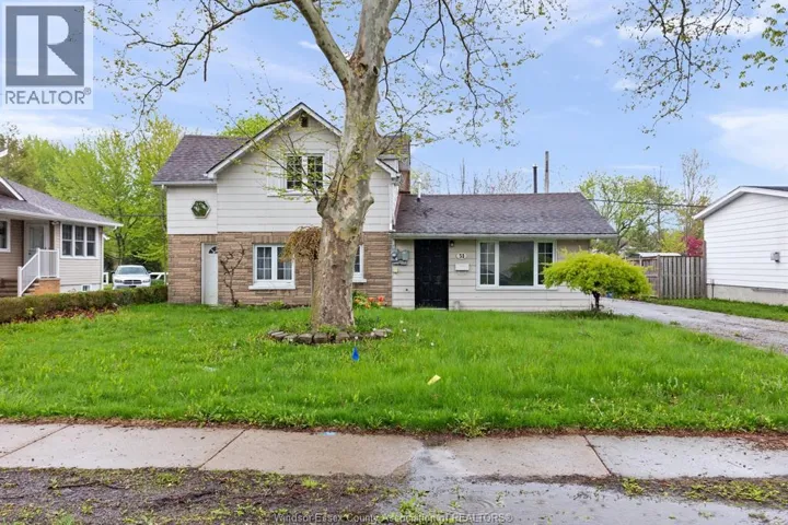 51 BALACLAVA, Amherstburg, Ontario N8V2G5