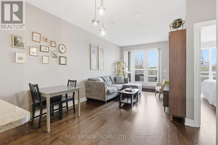 205 - 1135 ROYAL YORK ROAD, Toronto (Edenbridge-Humber Valley), Ontario M9A0C3
