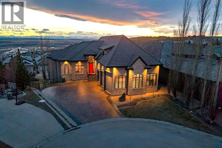 212 Gleneagles Estates Lane, Cochrane, Alberta T4C2H9