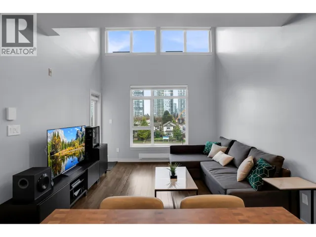 PH5 5248 GRIMMER STREET, Burnaby, British Columbia V5H0E1