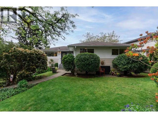509 GRANADA CRESCENT, North Vancouver, British Columbia V7N3A7