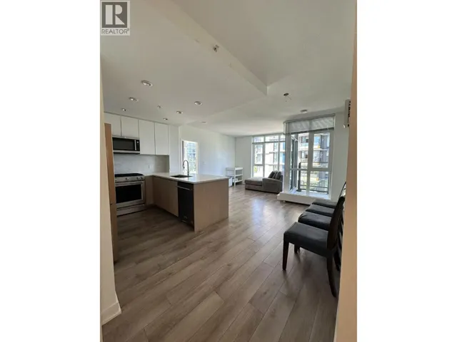 404 8940 UNIVERSITY CRESCENT, Burnaby, British Columbia V5A0E7