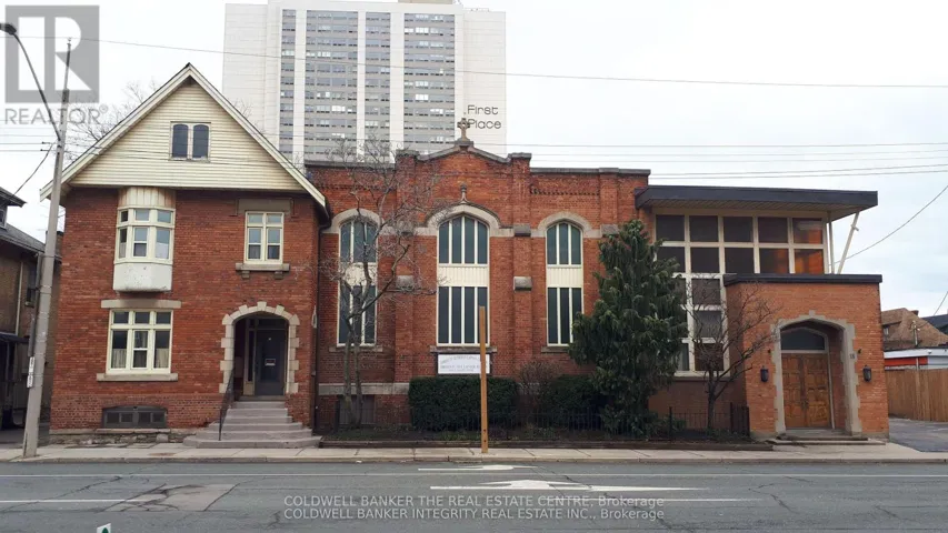 18 VICTORIA AVENUE S, Hamilton (Landsdale), Ontario L8N2S6