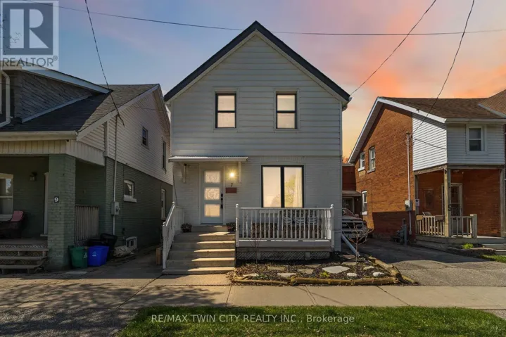 7 ONTARIO STREET, Brantford, Ontario N3S2B7