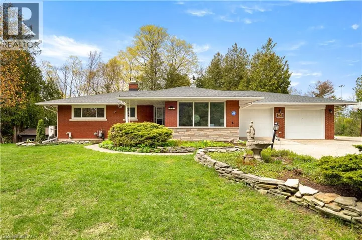 24 GRAND HILL Drive, Kitchener, Ontario N2P2E4