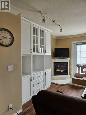 204, 5519 Kerry Wood Drive, Red Deer, Alberta T4N4X3