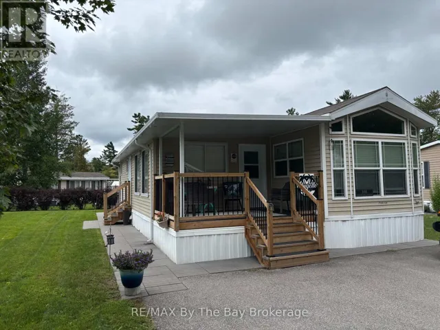 108 MADAWASKA TRAIL, Wasaga Beach, Ontario L9Z1X7