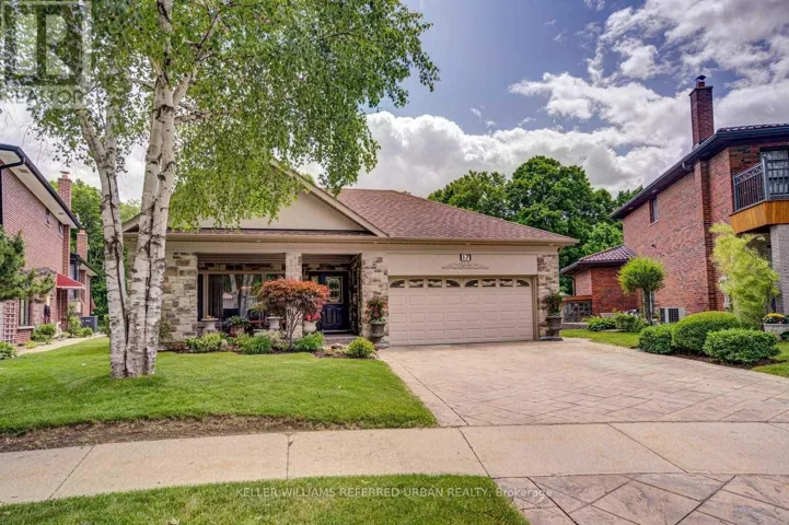 17 HATHOR CRESCENT, Toronto (Humber Summit), Ontario M9L1C1