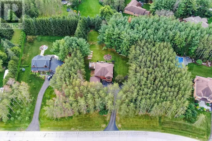 4 PINE RIDGE ROAD, Erin, Ontario N0B1T0