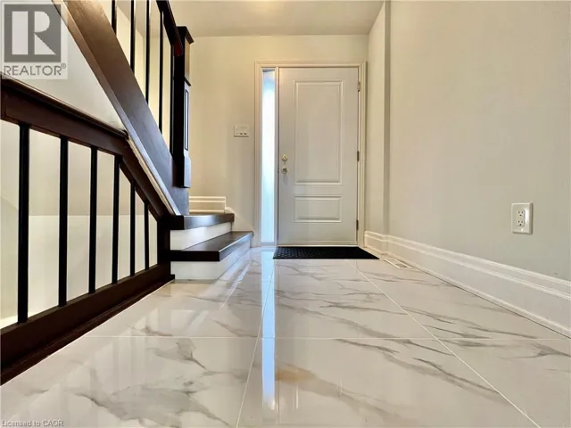 1532 LANCASTER Drive Unit# 41, Oakville, Ontario L6H2Z3