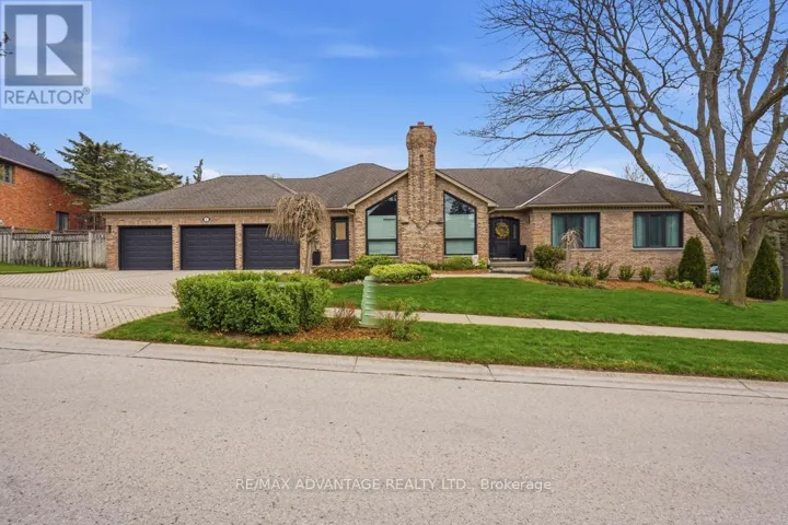 1 SMALLMAN DRIVE, London North (North A), Ontario N6G4R3