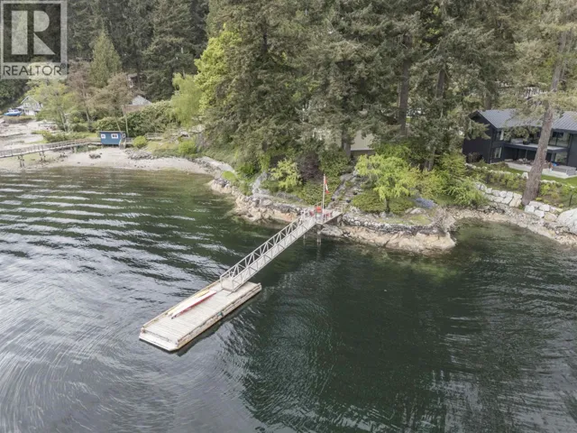 5445 INDIAN RIVER DRIVE, North Vancouver, British Columbia V7G2T7