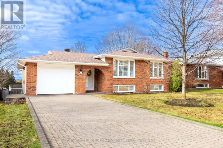 18 RIDDLE COURT, North Bay (Widdifield), Ontario P1B8S6