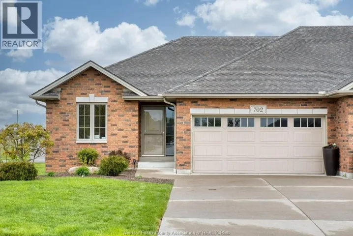 702 COMMISSO CRESCENT, LaSalle, Ontario N9H0C8
