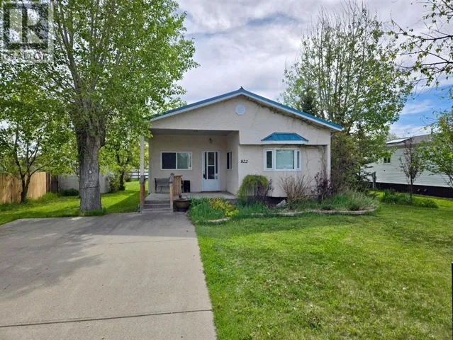 822 3 Street W, Cardston, Alberta T0K0K0