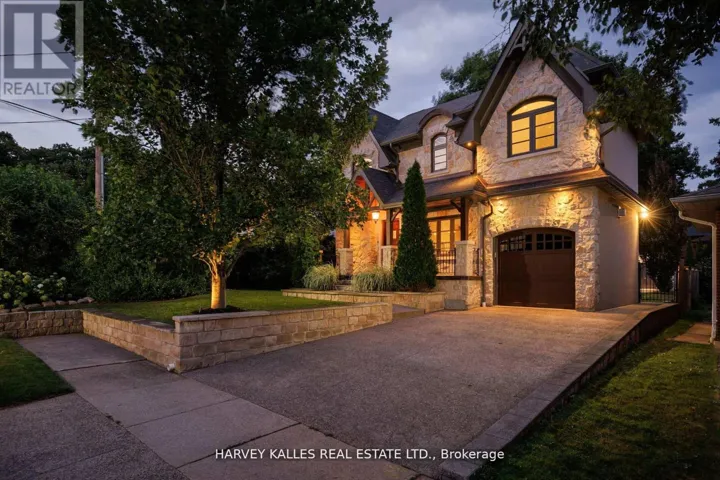 38 WESTMOUNT PARK ROAD, Toronto (Humber Heights), Ontario M9P1R6
