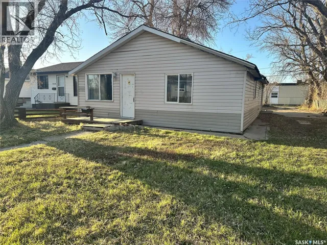 1050 Vaughan STREET, Moose Jaw, Saskatchewan S6H5P2