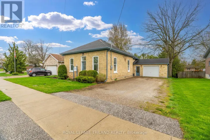 492 VICTORIA STREET, Warwick (Watford), Ontario N0M2S0