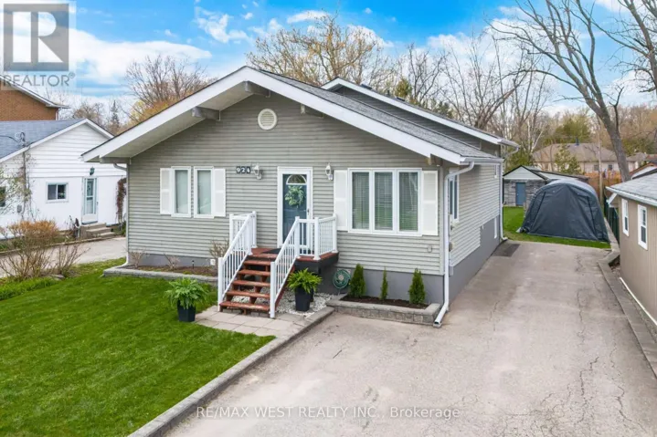 924 VICROL DRIVE, Innisfil (Alcona), Ontario L9S1V4