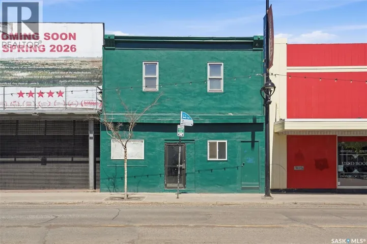 418 20th STREET W, Saskatoon, Saskatchewan S7M0X4