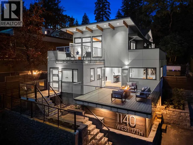 1140 W 17 STREET, North Vancouver, British Columbia V7P1W2