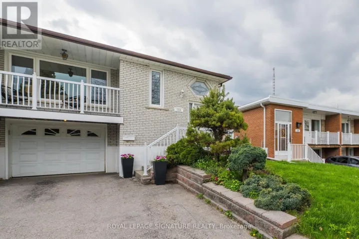 124 EDMONTON DRIVE, Toronto (Pleasant View), Ontario M2J3X1
