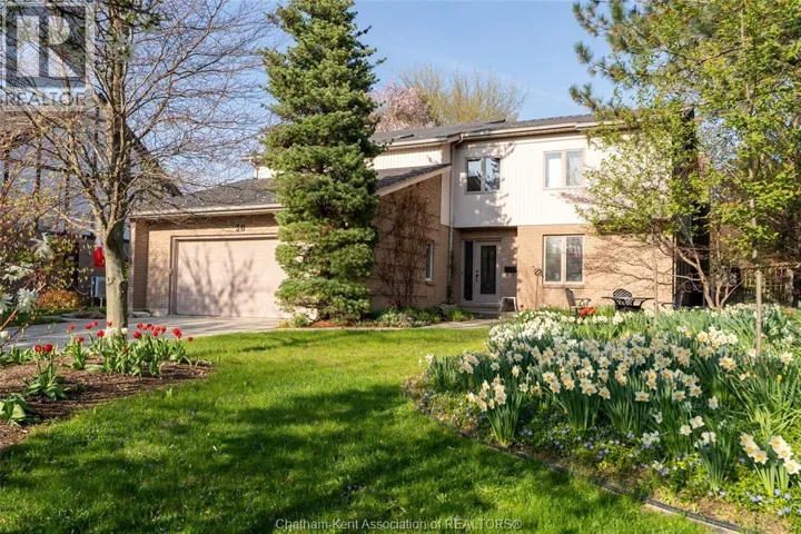 30 CRAMAR CRESCENT, Chatham, Ontario N7M6G3