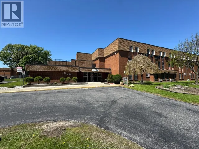 6647 THORNBERRY CRESCENT, Windsor, Ontario N8T3A6